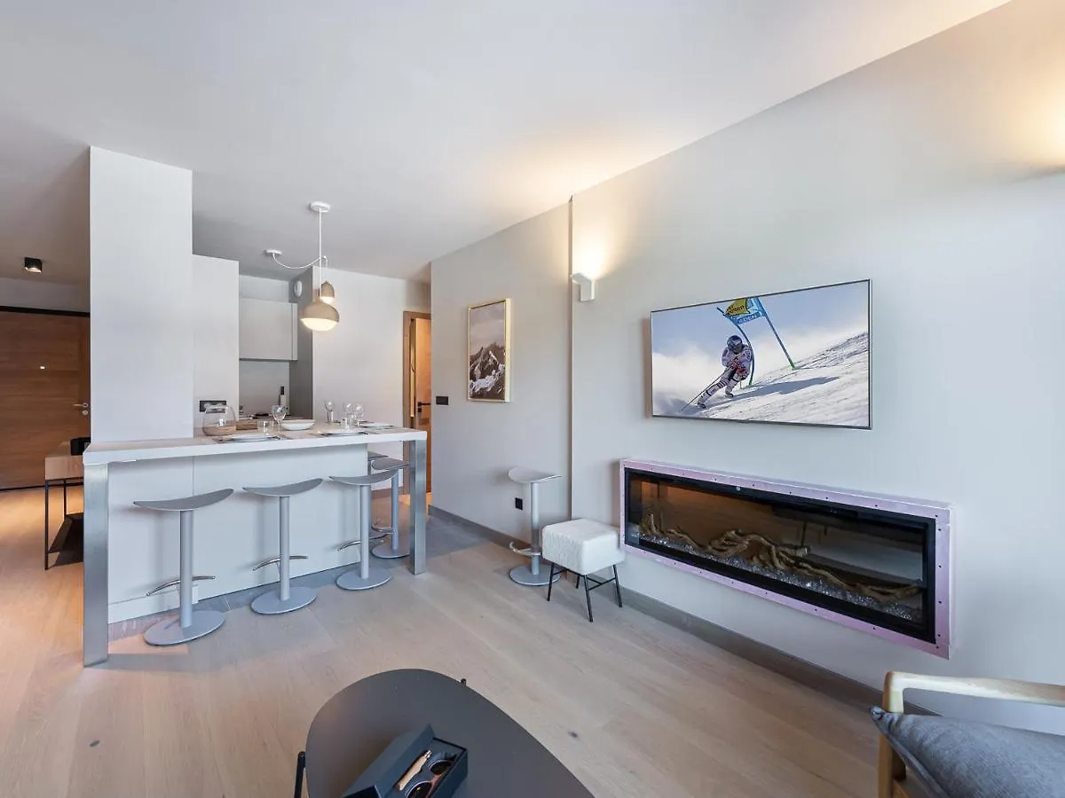 Appartement Avec Espace Bien-Etre A Megeve, Piscine, Salle De Sport Et Parking Electrique - Fr-1-569-34