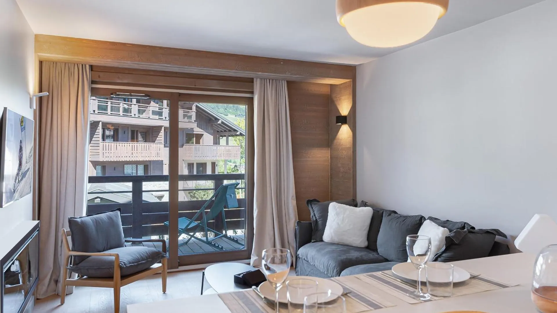 Appartement Avec Espace Bien-Etre A Megeve, Piscine, Salle De Sport Et Parking Electrique - Fr-1-569-34